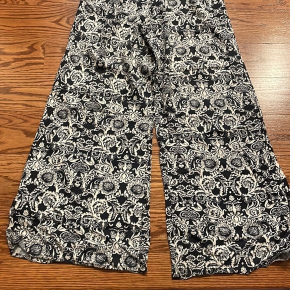 Abercrombie and Fitch women’s wide leg jumpsuit black ivory floral bustier Small - Picture 7 of 13